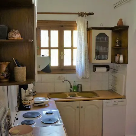 Дом отдыха Beautiful Family House In Messinia