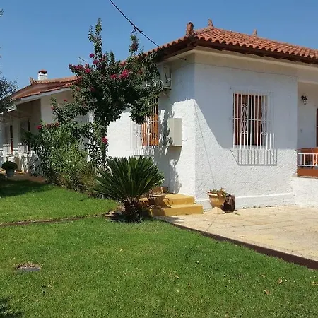 Дом отдыха Beautiful Family House In Messinia