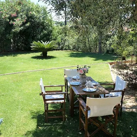 Beautiful Family House In Messinia Дом отдыха